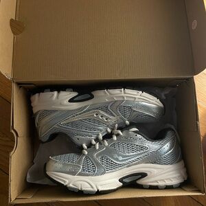 Women’s Saucony Ride Millennium